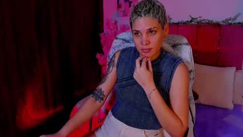 Laura Rose online show from October 17, 2025, 12:25 am