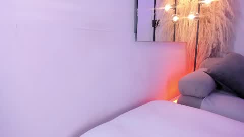 LauraCarther  online show from July 15, 2026, 6:02 pm