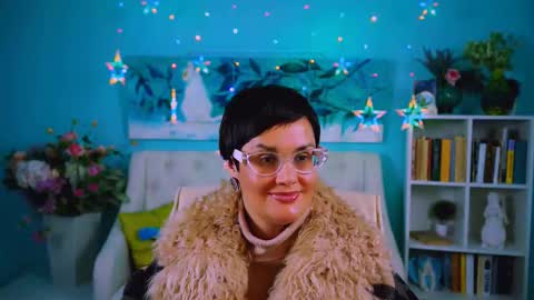 lauradavidsons online show from September 29, 2025, 6:57 pm