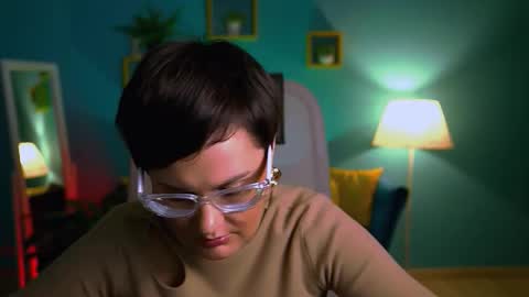 lauradavidsons online show from October 19, 2025, 4:29 pm