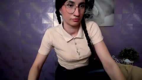 Laura online show from March 31, 2026, 7:53 am