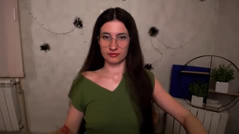 Snapshot of lauradre_ chatting on April 26, 2026, 11:02 pm Laura online show from April 26, 2026, 11:02 pm