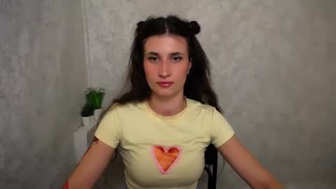 Snapshot of lauradre_ chatting on June 27, 2026, 9:14 am Laura online show from June 27, 2026, 9:14 am