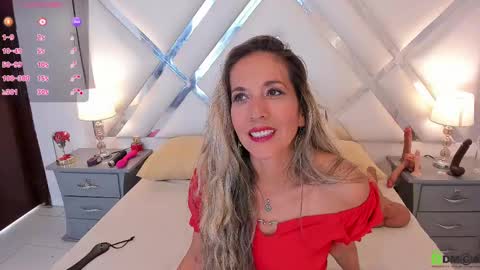 Snapshot of laurafarrely chatting on March 10, 2025, 2:16 pm Laura online show from March 10, 2025, 2:16 pm