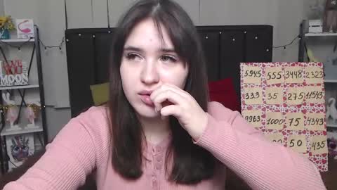 LauraHlot online show from February 6, 2025, 1:27 am