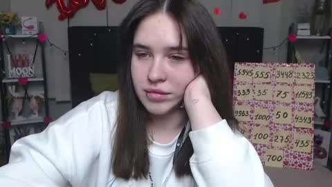 LauraHlot online show from March 6, 2025, 6:59 pm