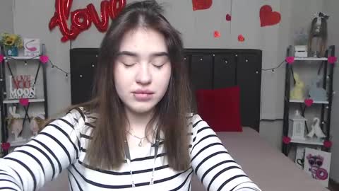 LauraHlot online show from March 8, 2025, 6:43 am