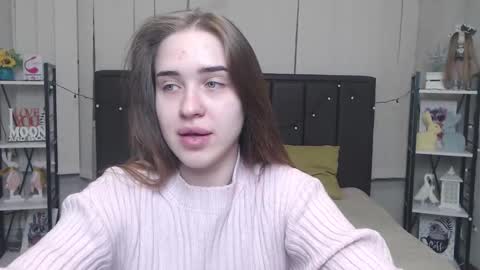 LauraHlot online show from October 2, 2025, 5:20 pm