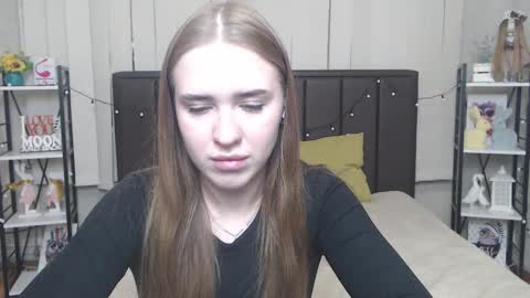 LauraHlot online show from October 15, 2025, 7:14 pm
