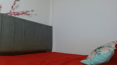 Laura online show from April 17, 2026, 9:18 pm