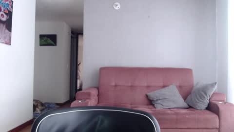 Laura online show from September 28, 2025, 12:43 pm