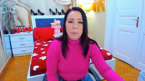 Laura online show from February 24, 2025, 4:16 am