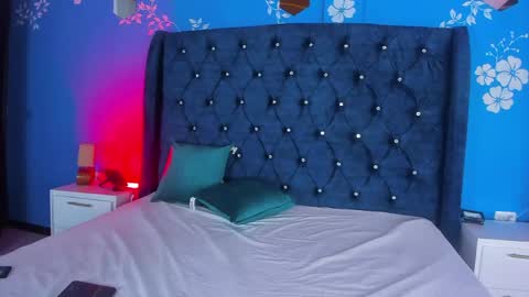 Laura online show from April 20, 2026, 11:35 am