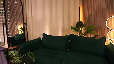  Laura  online show from March 29, 2026, 5:51 am