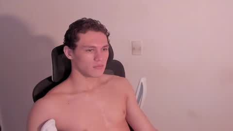 Laureent online show from April 20, 2026, 12:52 pm