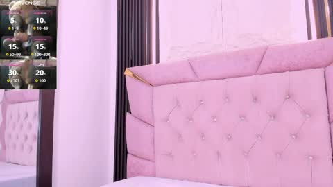 Laurem online show from September 19, 2025, 7:58 pm