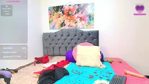 Lauren online show from February 10, 2025, 10:19 pm