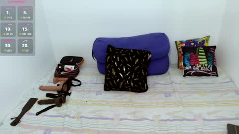 Lauren online show from April 5, 2026, 7:33 pm