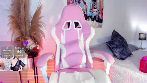 MissLauren online show from September 26, 2025, 10:14 pm