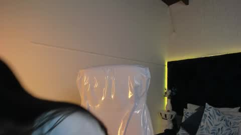 Lauren online show from January 14, 2026, 6:35 pm