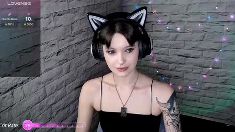 Eva online show from January 27, 2025, 7:03 pm