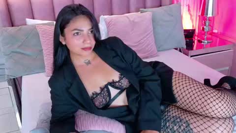 Snapshot of laurenbecker_ chatting on May 14, 2026, 10:49 pm Lauren online show from May 14, 2026, 10:49 pm