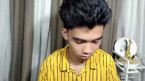 laurence_cuttieguyhere online show from March 12, 2026, 6:03 pm