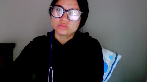 onlyfan laureng7 - 7 laureng2 online show from October 29, 2025, 11:23 am