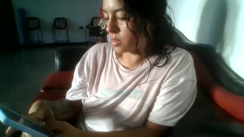 laurenhot94 online show from September 22, 2025, 11:23 am