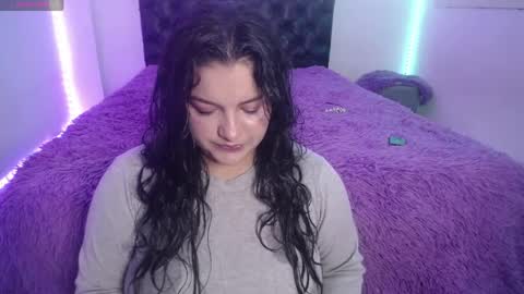 laurenkenner28_ online show from April 23, 2026, 6:54 pm