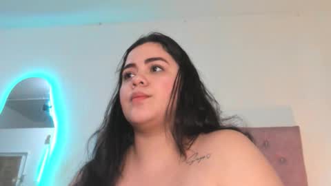 laurenlaine online show from April 15, 2026, 4:47 pm