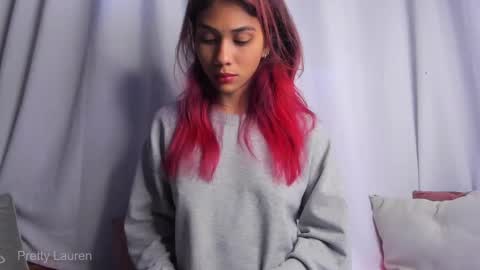 Lauren online show from October 8, 2025, 8:17 pm