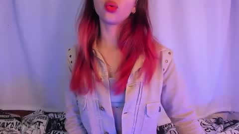 Lauren online show from November 17, 2025, 3:23 am