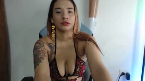 Lauren online show from December 6, 2024, 11:14 pm