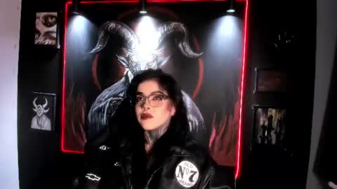 Snapshot of laurenrousexx chatting on July 24, 2026, 2:20 am LAUREN INDEPENDENT MODEL HELP ME REACH 100 LIKES PLS online show from July 24, 2026, 2:20 am