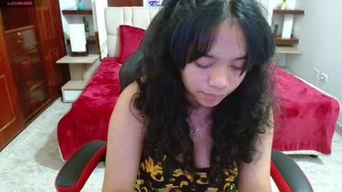 Snapshot of laurent1_ chatting on February 6, 2025, 6:29 am laurent online show from February 6, 2025, 6:29 am