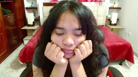 Snapshot of laurent1_ chatting on February 15, 2025, 6:12 am laurent online show from February 15, 2025, 6:12 am