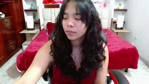 Snapshot of laurent1_ chatting on February 18, 2025, 3:31 am laurent online show from February 18, 2025, 3:31 am