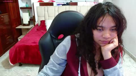 Snapshot of laurent1_ chatting on March 4, 2025, 6:04 am laurent online show from March 4, 2025, 6:04 am