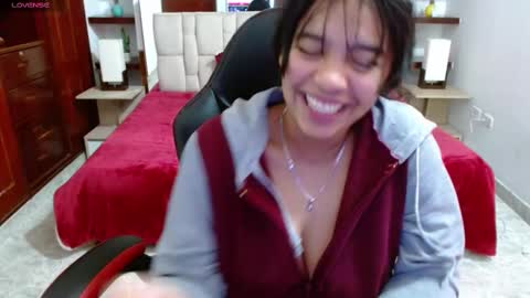 Snapshot of laurent1_ chatting on March 11, 2025, 9:13 am laurent online show from March 11, 2025, 9:13 am