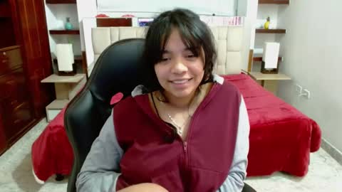 Snapshot of laurent1_ chatting on March 12, 2025, 9:12 am laurent online show from March 12, 2025, 9:12 am