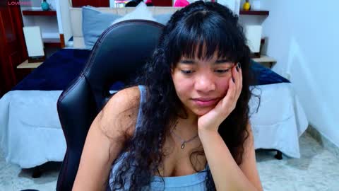 Snapshot of laurent1_ chatting on October 24, 2025, 3:25 am laurent online show from October 24, 2025, 3:25 am