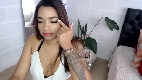 marcela online show from December 9, 2024, 1:24 pm