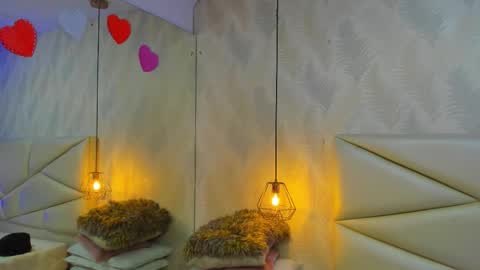 Laurent online show from November 29, 2025, 11:35 am