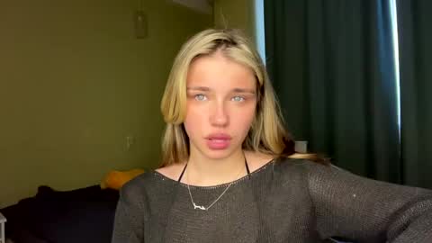 Bella online show from April 21, 2026, 6:20 am