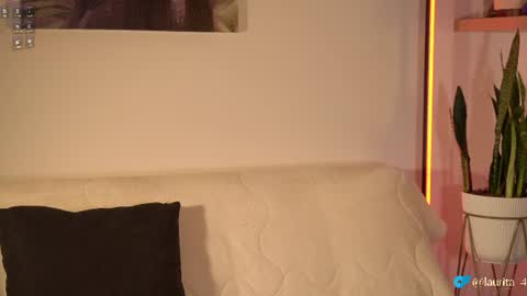Snapshot of laurita_4 chatting on June 23, 2026, 3:10 pm laurita_4 online show from June 23, 2026, 3:10 pm