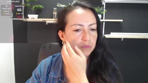 Laury  online show from May 25, 2026, 4:57 pm