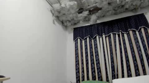 Snapshot of lauu_g chatting on February 5, 2026, 11:15 am Lauu G online show from February 5, 2026, 11:15 am