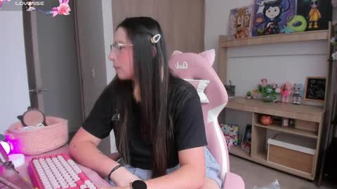          online show from April 14, 2026, 6:47 pm