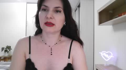 Diana  online show from March 6, 2025, 10:15 pm